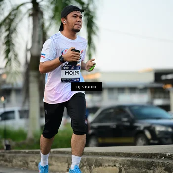 Runner Photo 7908240