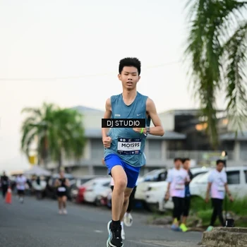 Runner Photo 7908249