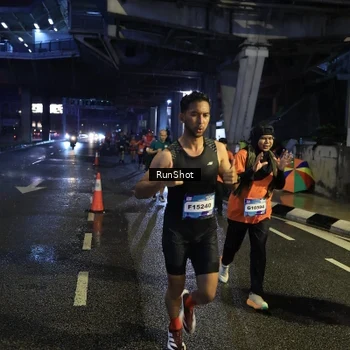 Runner Photo 7908253