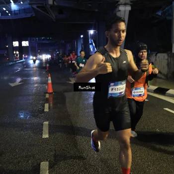 Runner Photo 7908256