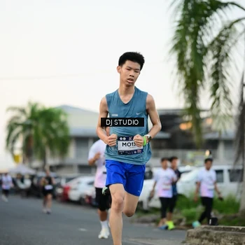 Runner Photo 7908258