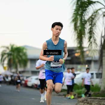 Runner Photo 7908259