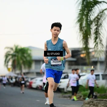 Runner Photo 7908260