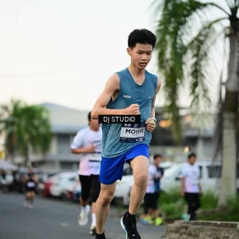 Runner Photo 7908262