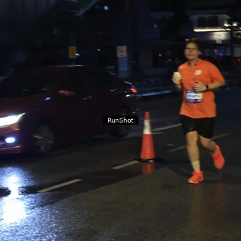 Runner Photo 7908264