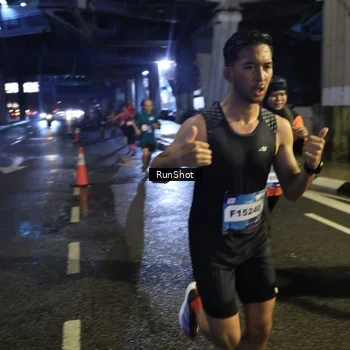Runner Photo 7908266