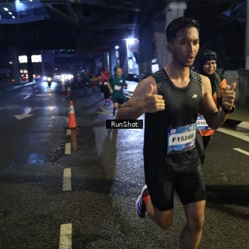 Runner Photo 7908267