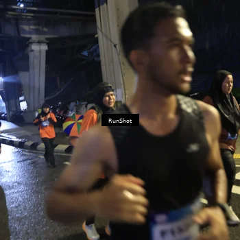 Runner Photo 7908280