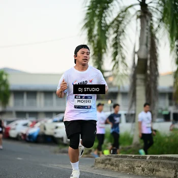 Runner Photo 7908281