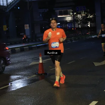 Runner Photo 7908301