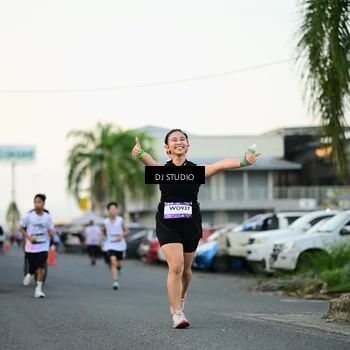 Runner Photo 7908310