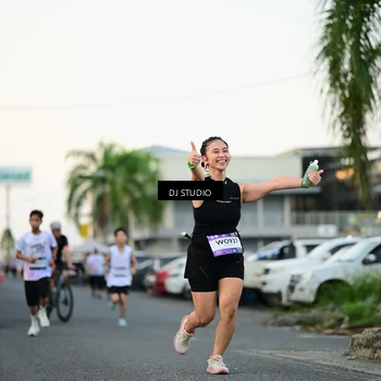 Runner Photo 7908312