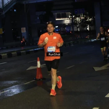 Runner Photo 7908331