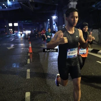 Runner Photo 7908342