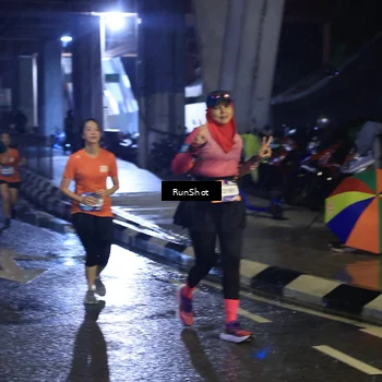 Runner Photo 7908345