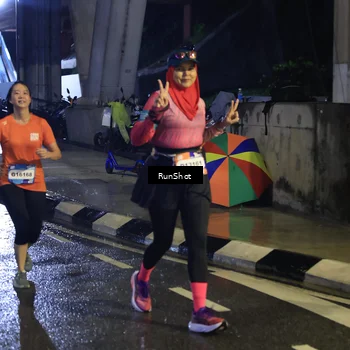 Runner Photo 7908352