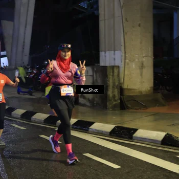 Runner Photo 7908372