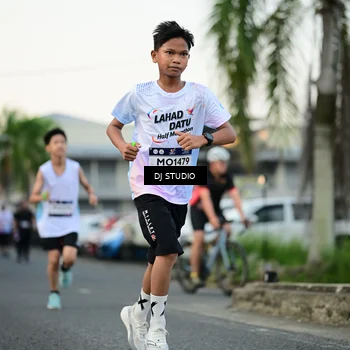 Runner Photo 7908375