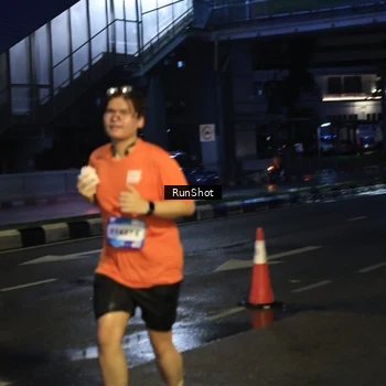 Runner Photo 7908384