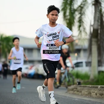 Runner Photo 7908390