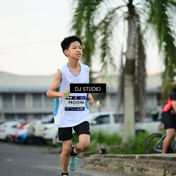 Runner Photo 7908396