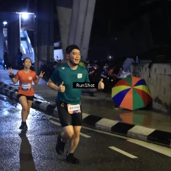 Runner Photo 7908413