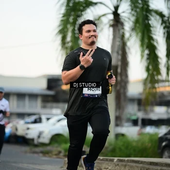 Runner Photo 7908420