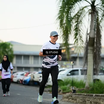 Runner Photo 7908422