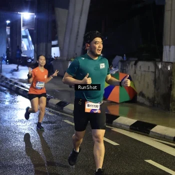 Runner Photo 7908427
