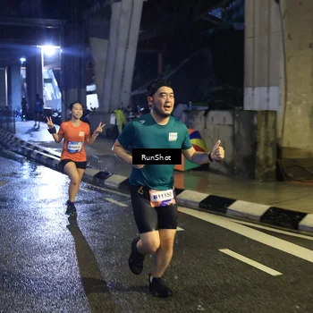 Runner Photo 7908433