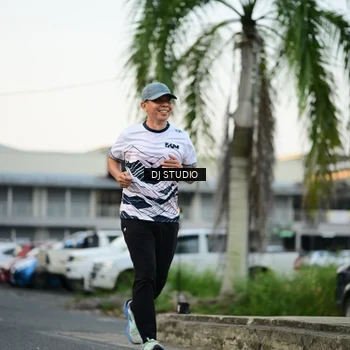 Runner Photo 7908434