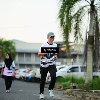 Runner Photo 7908435