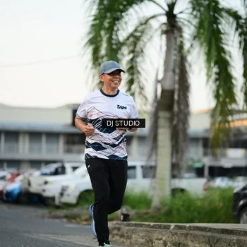 Runner Photo 7908436