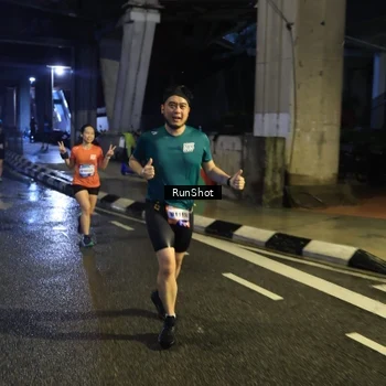 Runner Photo 7908438