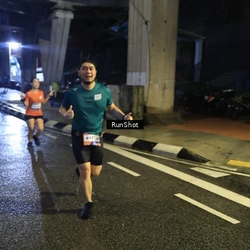Runner Photo 7908445