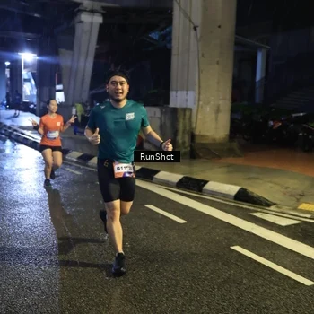 Runner Photo 7908446