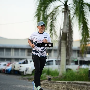 Runner Photo 7908447
