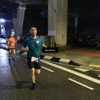 Runner Photo 7908449