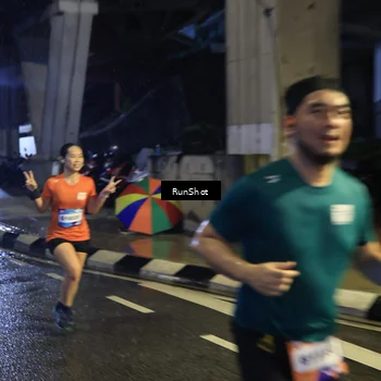 Runner Photo 7908453