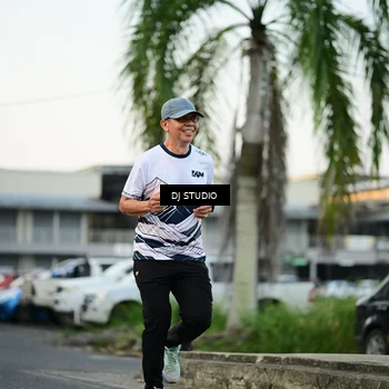 Runner Photo 7908454