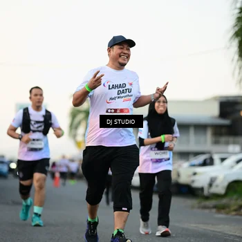 Runner Photo 7908457