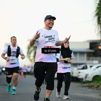 Runner Photo 7908459