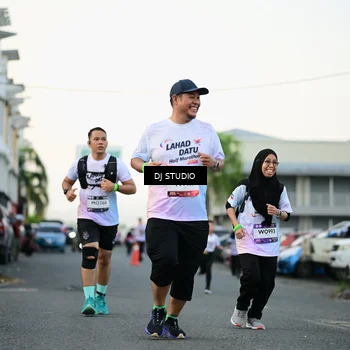 Runner Photo 7908472