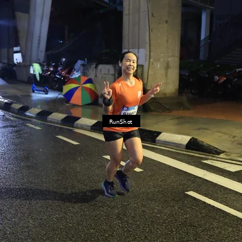 Runner Photo 7908475