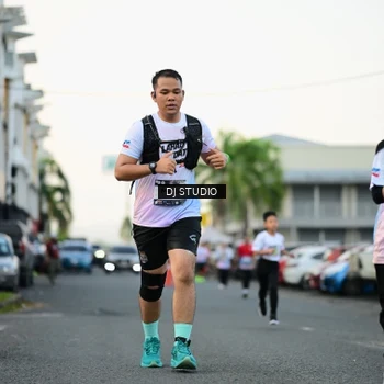 Runner Photo 7908484