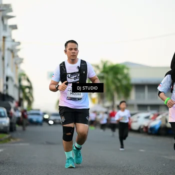 Runner Photo 7908490