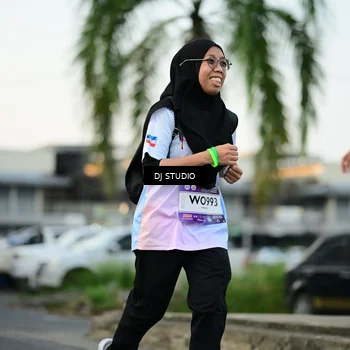 Runner Photo 7908494