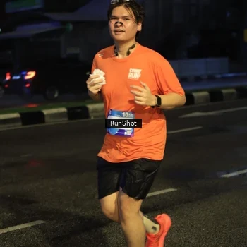 Runner Photo 7908500