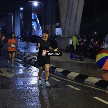 Runner Photo 7908514