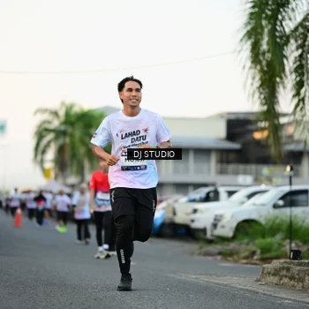 Runner Photo 7908526